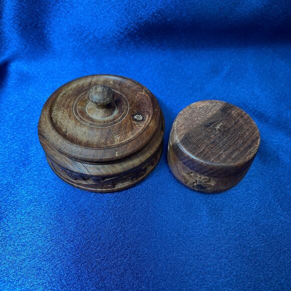 Two Vintage Hand Carved Round Wooden Trinket Boxes - Picture 2 of 6